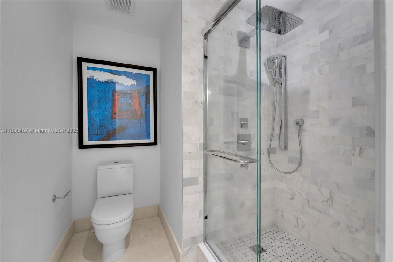 100 S Pointe Dr, Unit 1502, Miami Beach, FL 33139 Photo