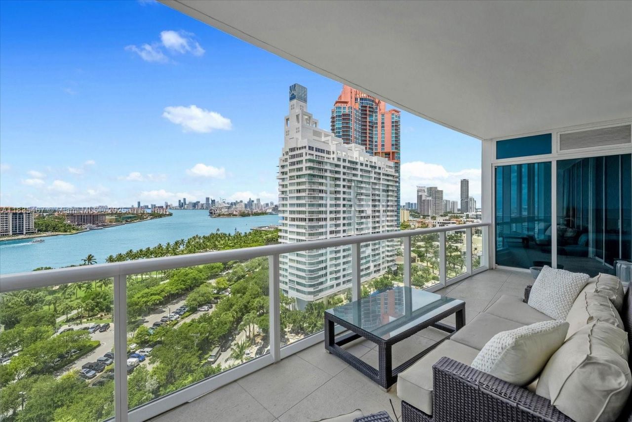 100 S Pointe Dr, Unit 1502, Miami Beach, FL 33139 Photo