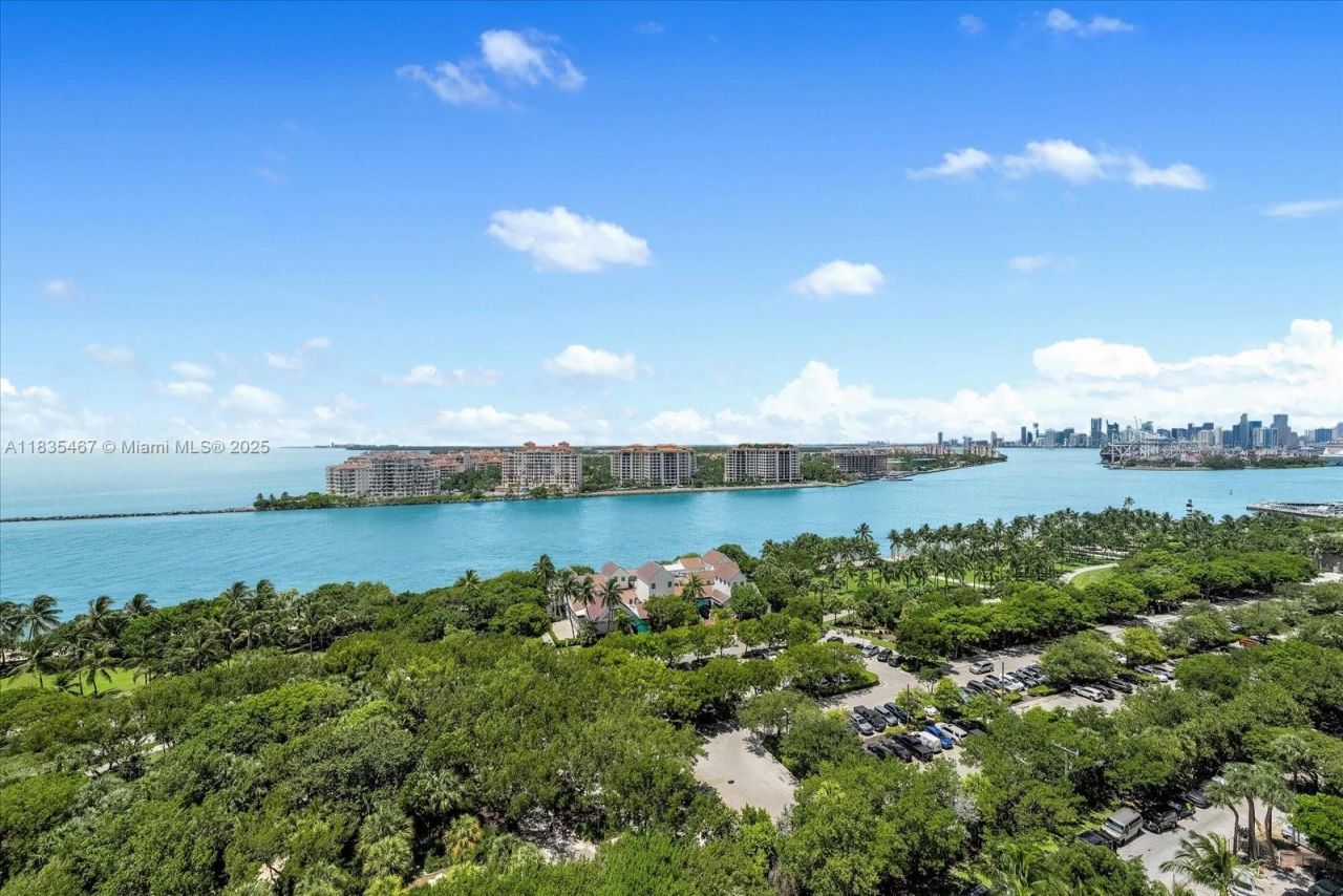 100 S Pointe Dr, Unit 1502, Miami Beach, FL 33139 Photo