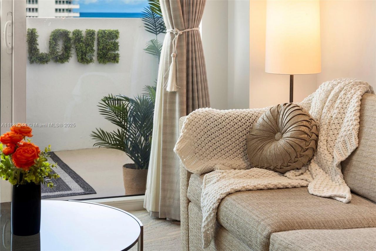 4391 Collins Ave, Unit 802, Miami Beach, FL 33140 Photo