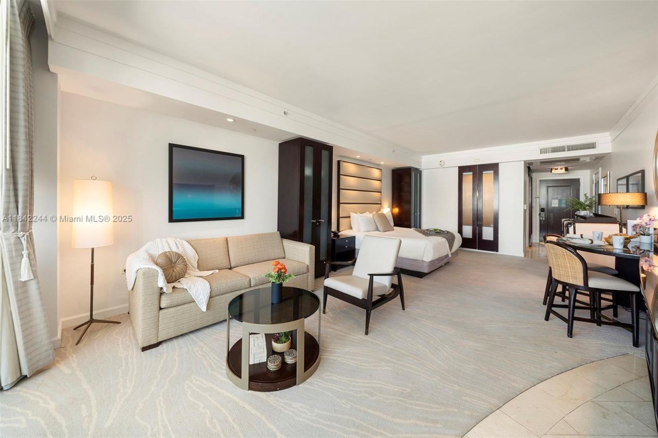 4391 Collins Ave, Unit 802, Miami Beach, FL 33140 Photo