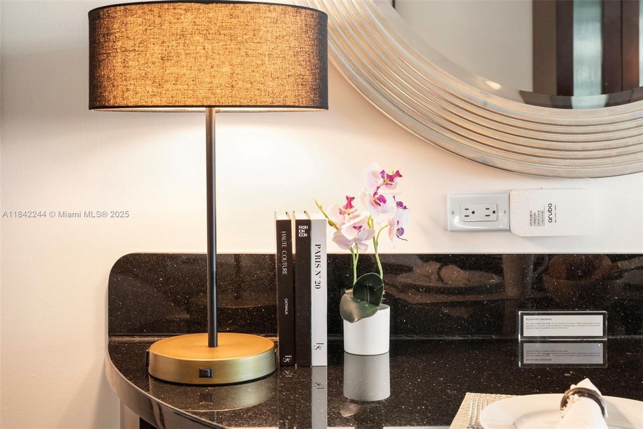 4391 Collins Ave, Unit 802, Miami Beach, FL 33140 Photo