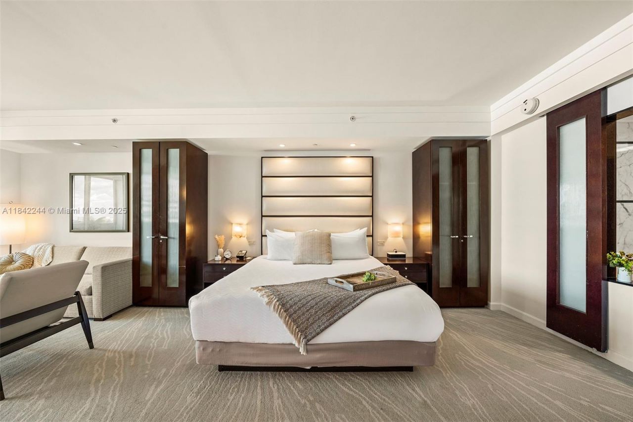 4391 Collins Ave, Unit 802, Miami Beach, FL 33140 Photo