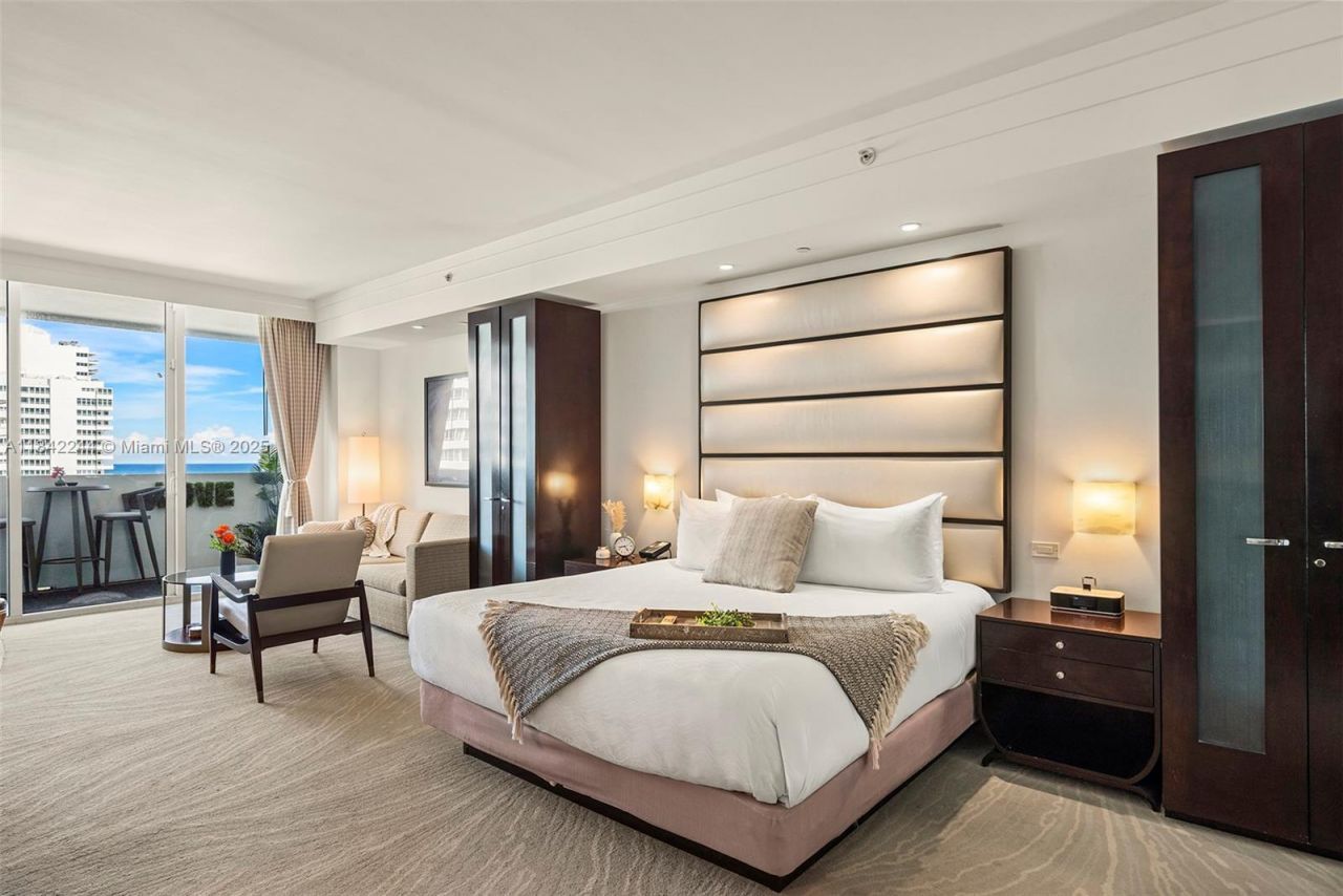 4391 Collins Ave, Unit 802, Miami Beach, FL 33140 Photo