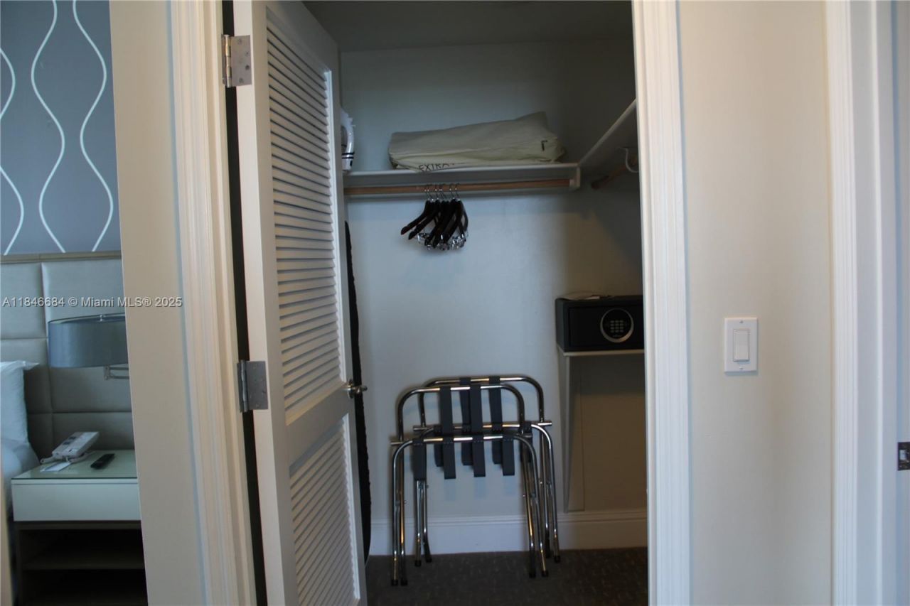 4401 Collins Ave, Unit 1915/1917, Miami Beach, FL 33140 Photo