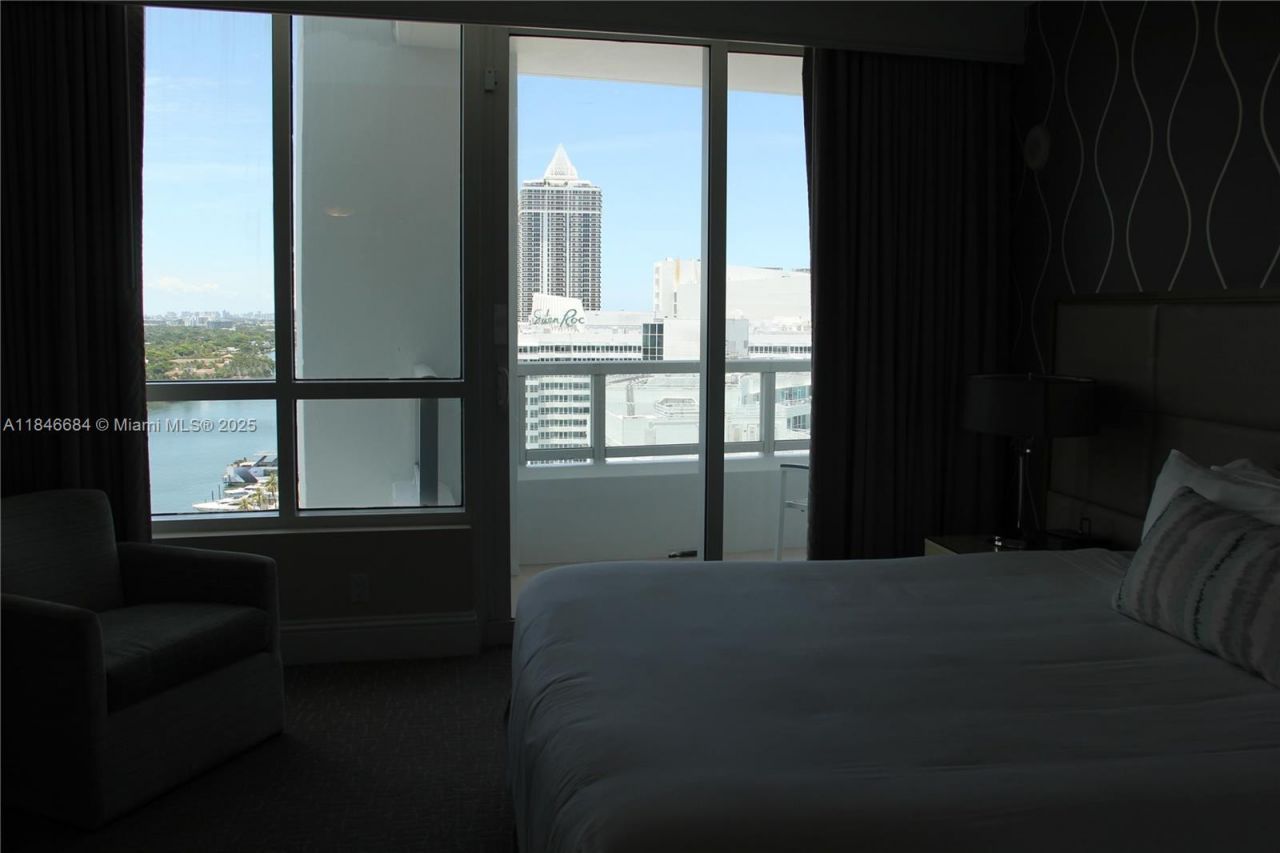 4401 Collins Ave, Unit 1915/1917, Miami Beach, FL 33140 Photo