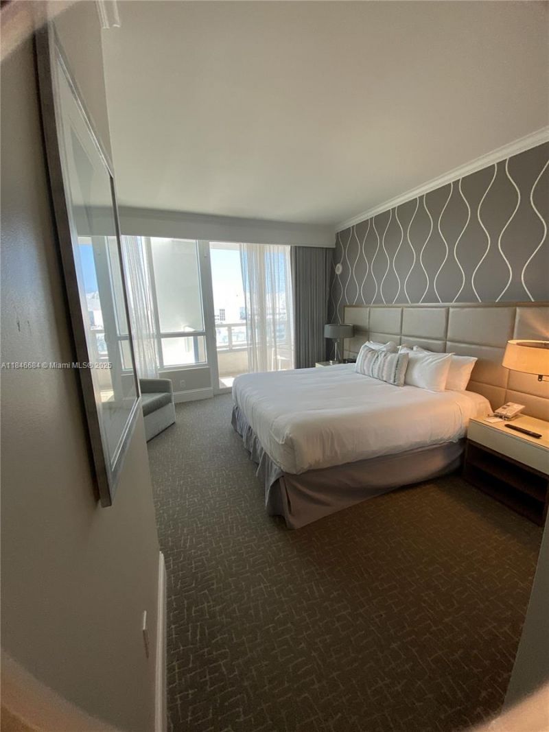 4401 Collins Ave, Unit 1915/1917, Miami Beach, FL 33140 Photo