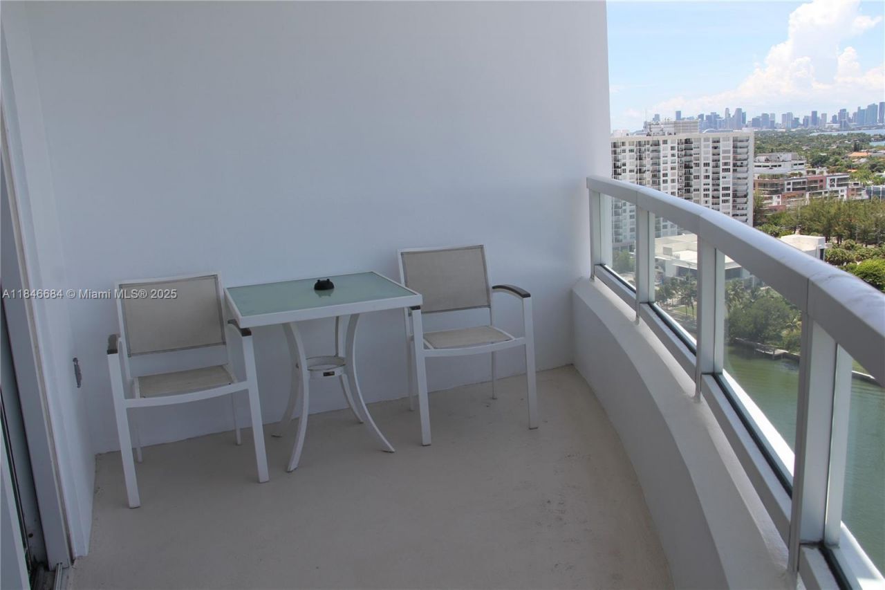 4401 Collins Ave, Unit 1915/1917, Miami Beach, FL 33140 Photo