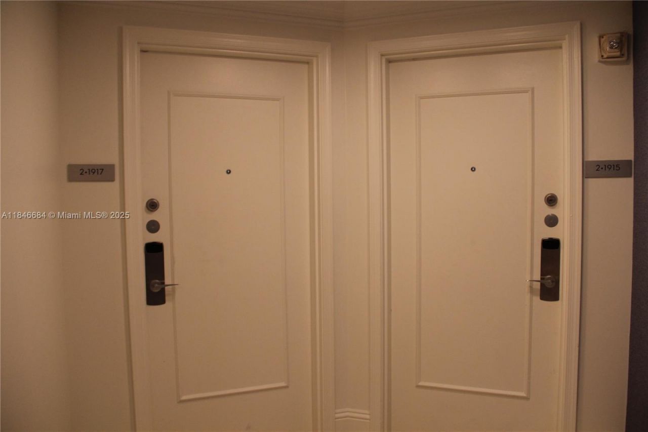4401 Collins Ave, Unit 1915/1917, Miami Beach, FL 33140 Photo