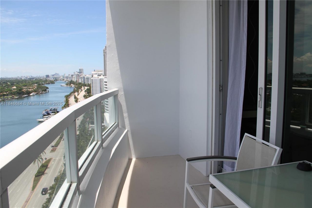 4401 Collins Ave, Unit 1915/1917, Miami Beach, FL 33140 Photo