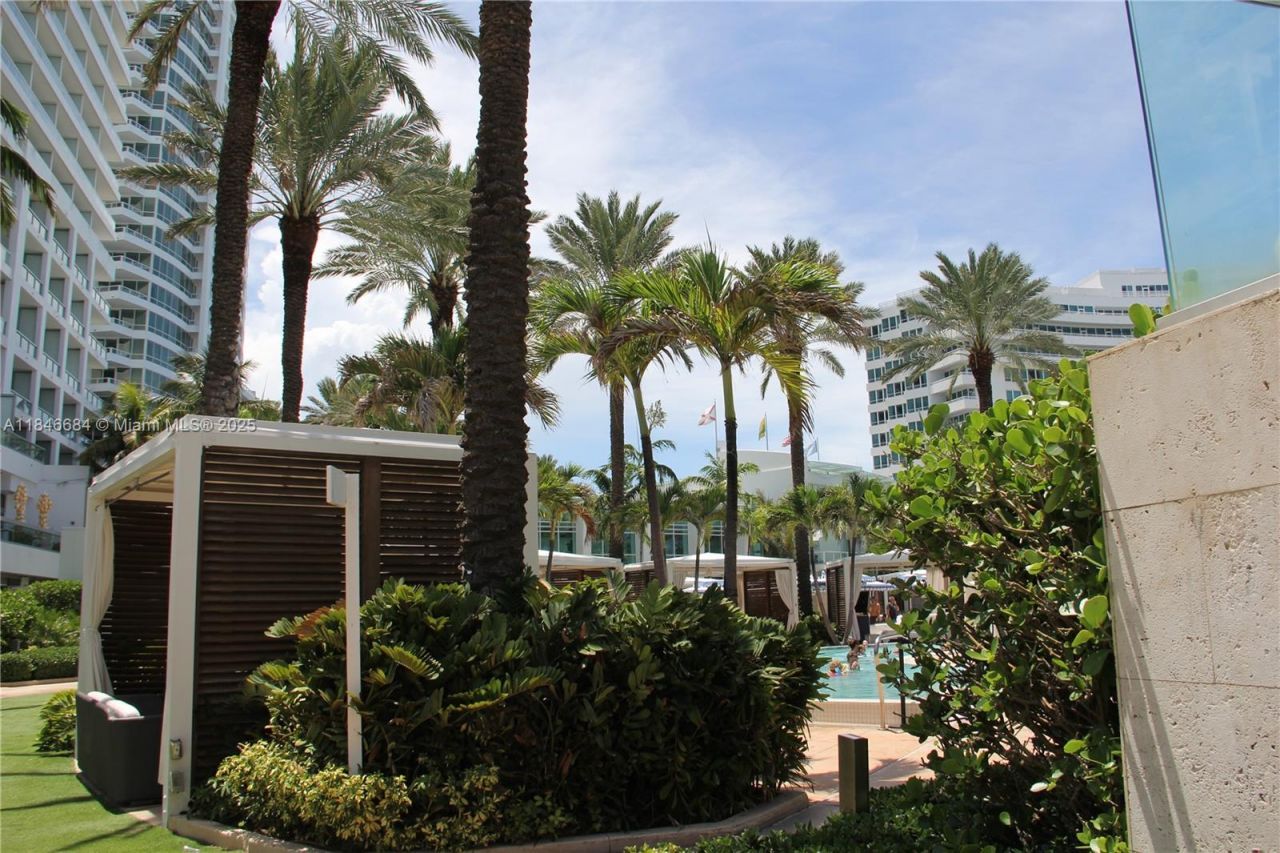 4401 Collins Ave, Unit 1915/1917, Miami Beach, FL 33140 Photo