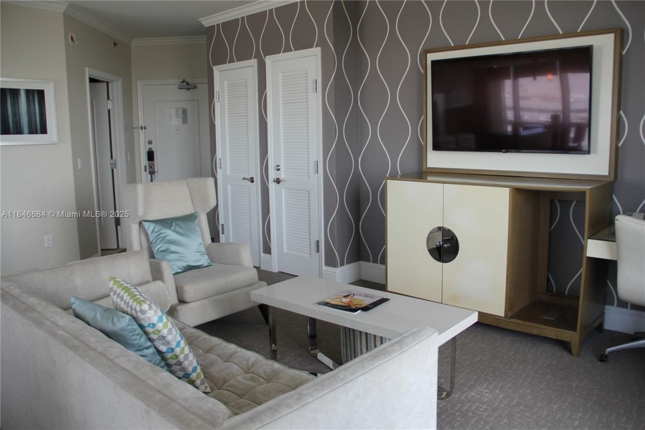 4401 Collins Ave, Unit 1915/1917, Miami Beach, FL 33140 Photo