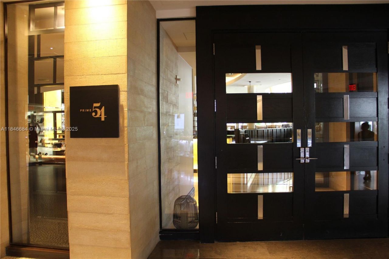 4401 Collins Ave, Unit 1915/1917, Miami Beach, FL 33140 Photo