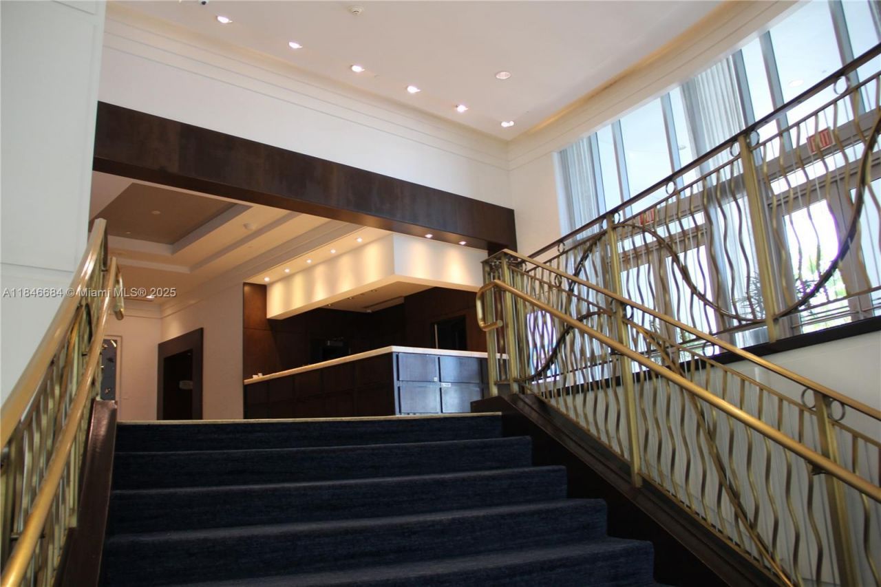 4401 Collins Ave, Unit 1915/1917, Miami Beach, FL 33140 Photo