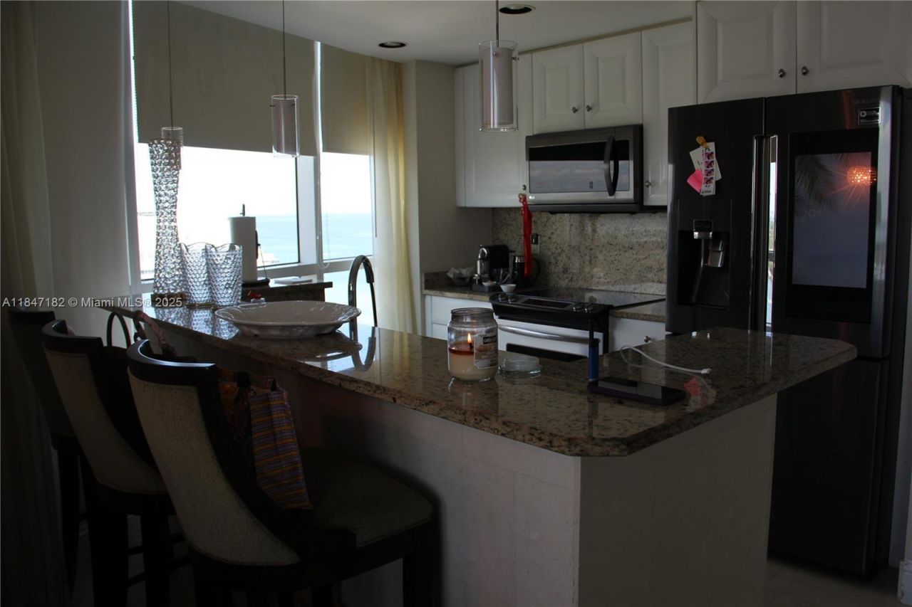 4401 Collins Ave, Unit 2315/2317, Miami Beach, FL 33140 Photo