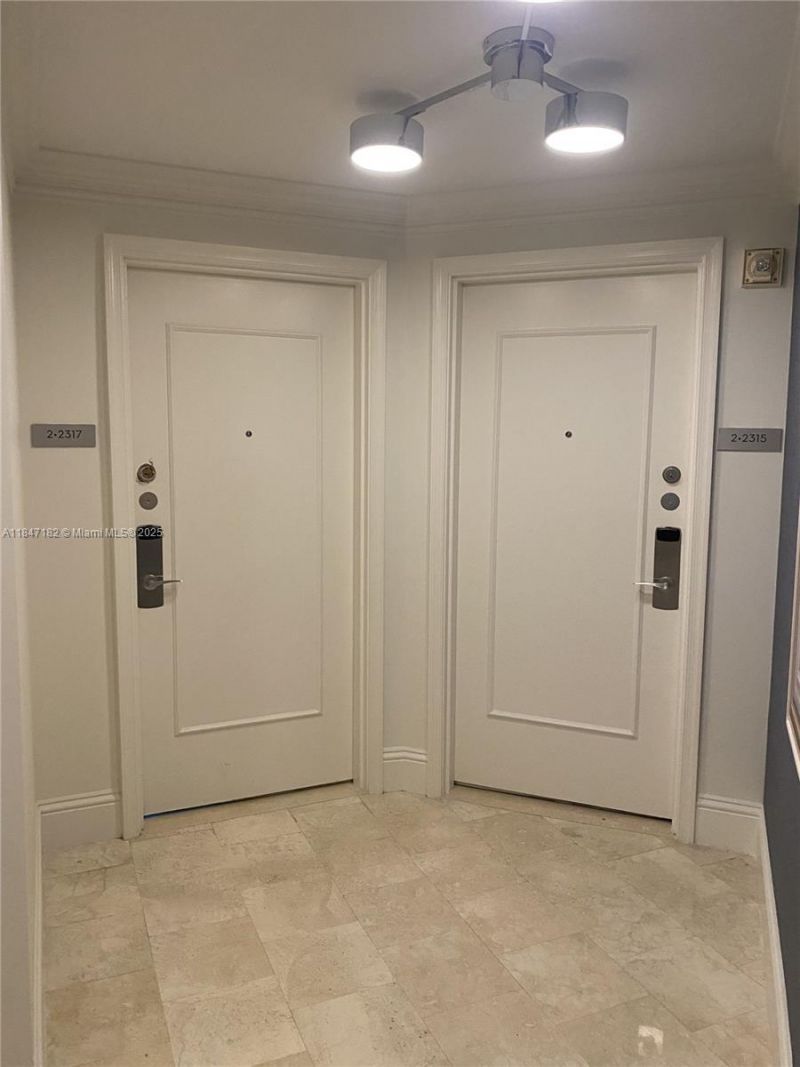 4401 Collins Ave, Unit 2315/2317, Miami Beach, FL 33140 Photo