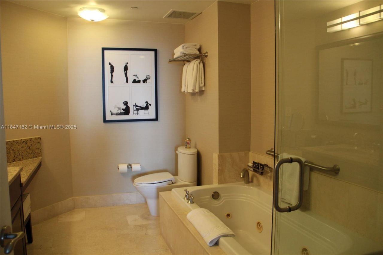 4401 Collins Ave, Unit 2315/2317, Miami Beach, FL 33140 Photo