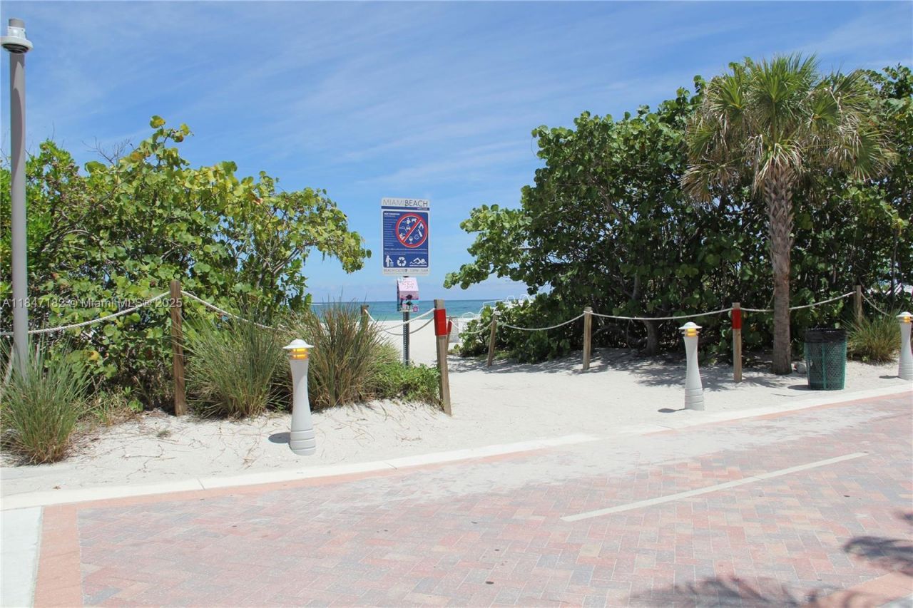 4401 Collins Ave, Unit 2315/2317, Miami Beach, FL 33140 Photo