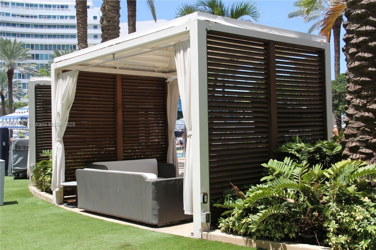 4401 Collins Ave, Unit 2315/2317, Miami Beach, FL 33140 Photo