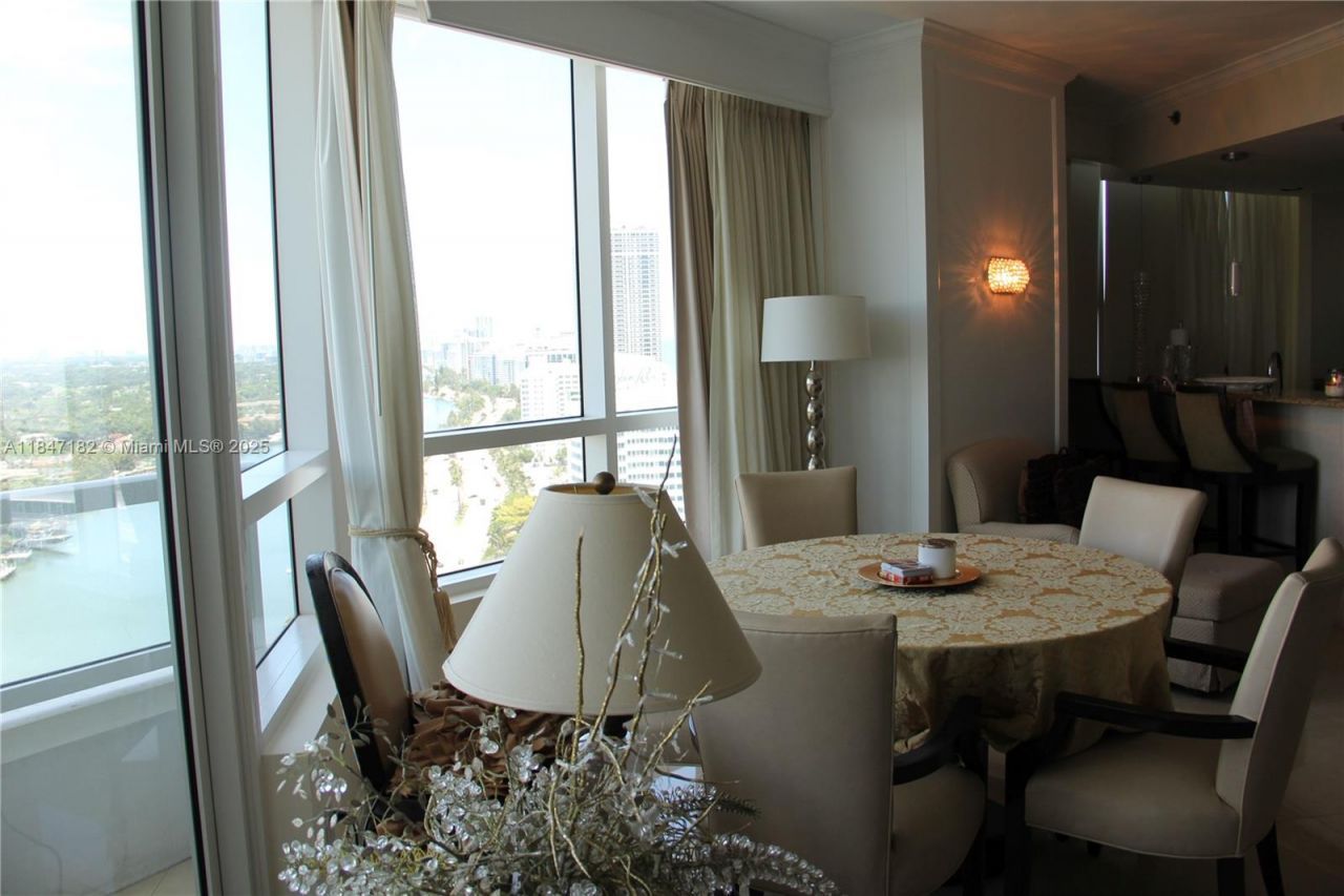 4401 Collins Ave, Unit 2315/2317, Miami Beach, FL 33140 Photo