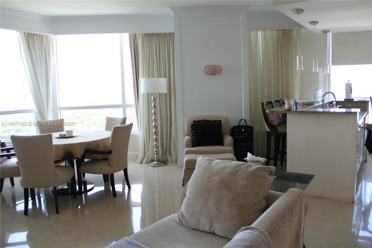 4401 Collins Ave, Unit 2315/2317, Miami Beach, FL 33140 Photo
