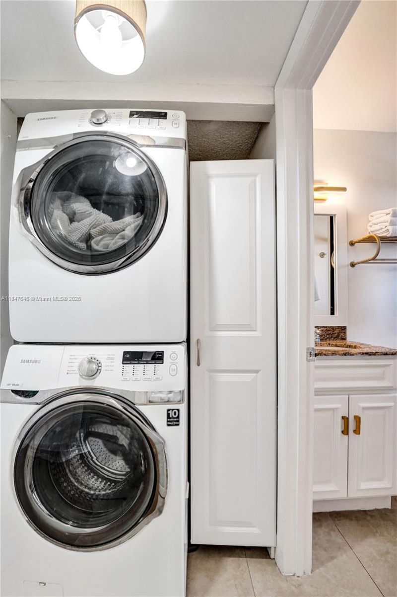 345 Virginia St, Hollywood, FL 33019 Photo