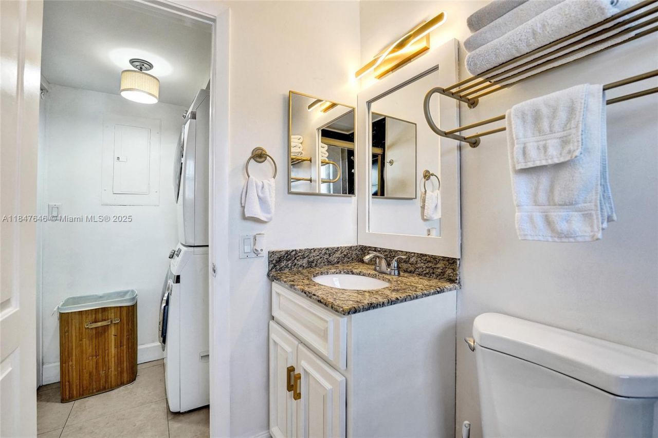 345 Virginia St, Hollywood, FL 33019 Photo