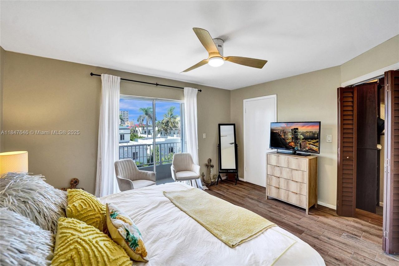 345 Virginia St, Hollywood, FL 33019 Photo