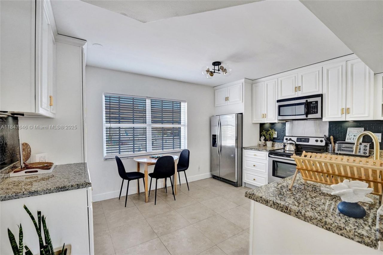 345 Virginia St, Hollywood, FL 33019 Photo