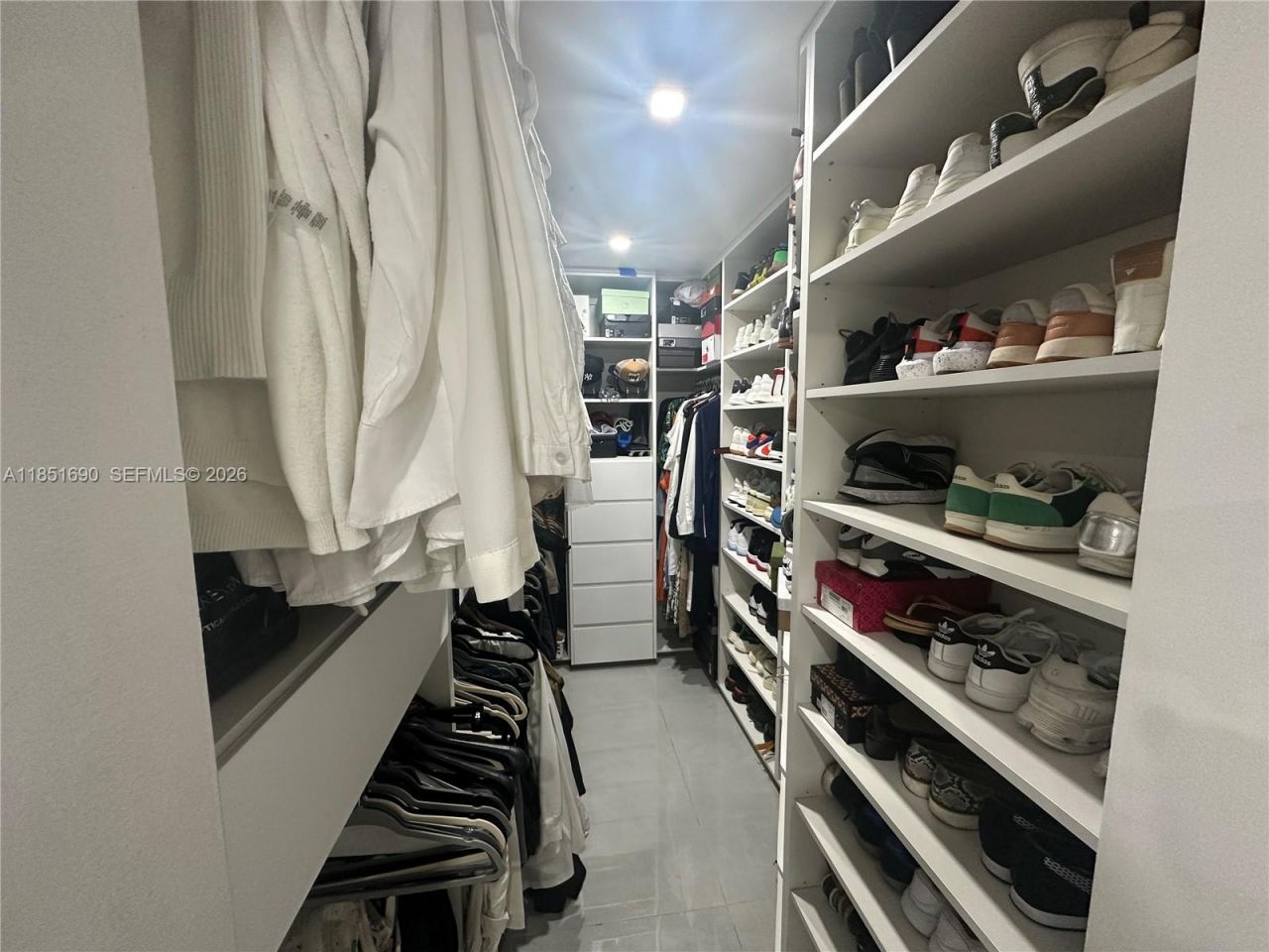 11 NE 151st St, Miami, FL 33162 Photo