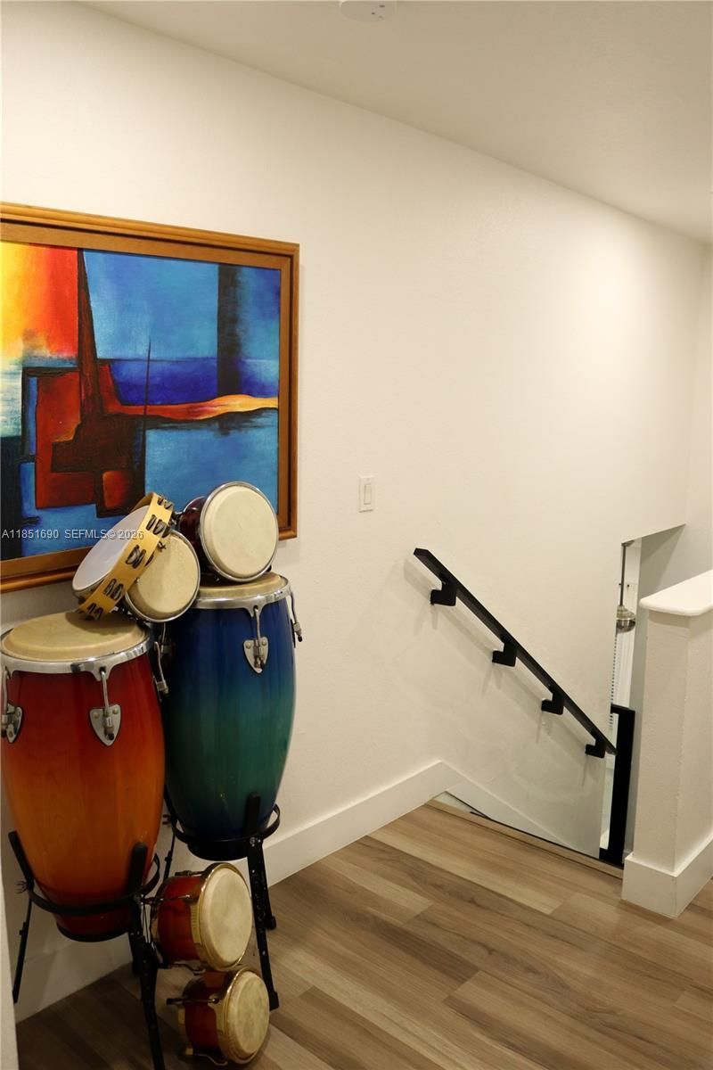 11 NE 151st St, Miami, FL 33162 Photo