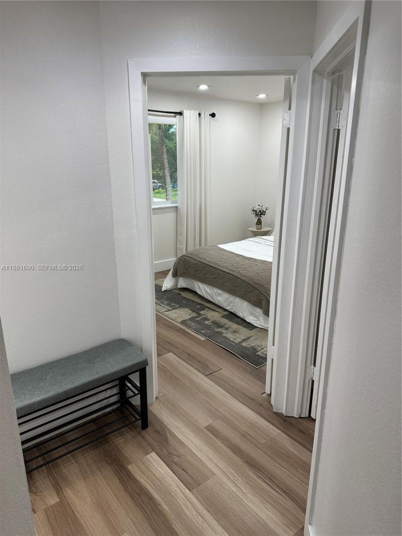 11 NE 151st St, Miami, FL 33162 Photo