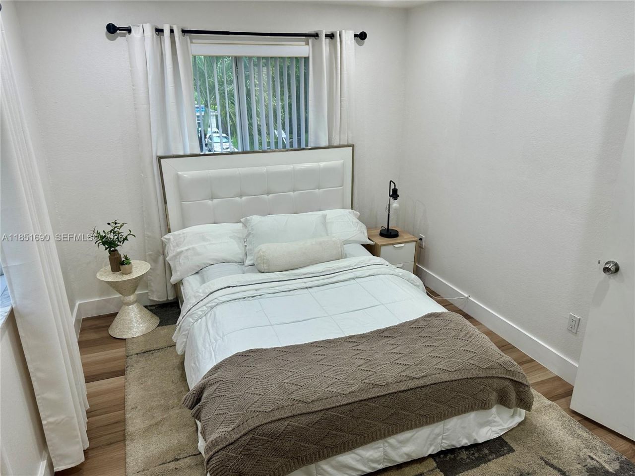 11 NE 151st St, Miami, FL 33162 Photo