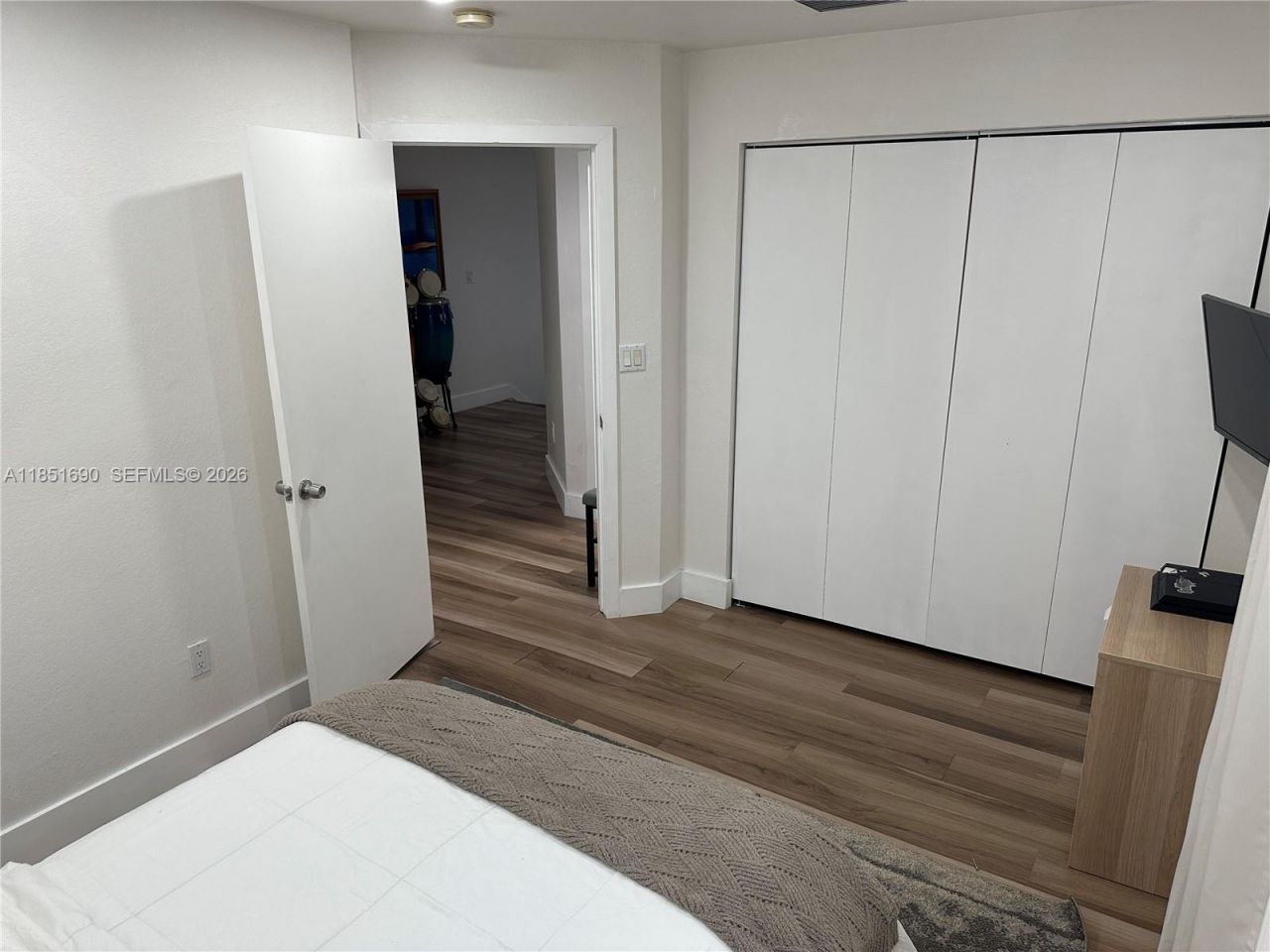 11 NE 151st St, Miami, FL 33162 Photo