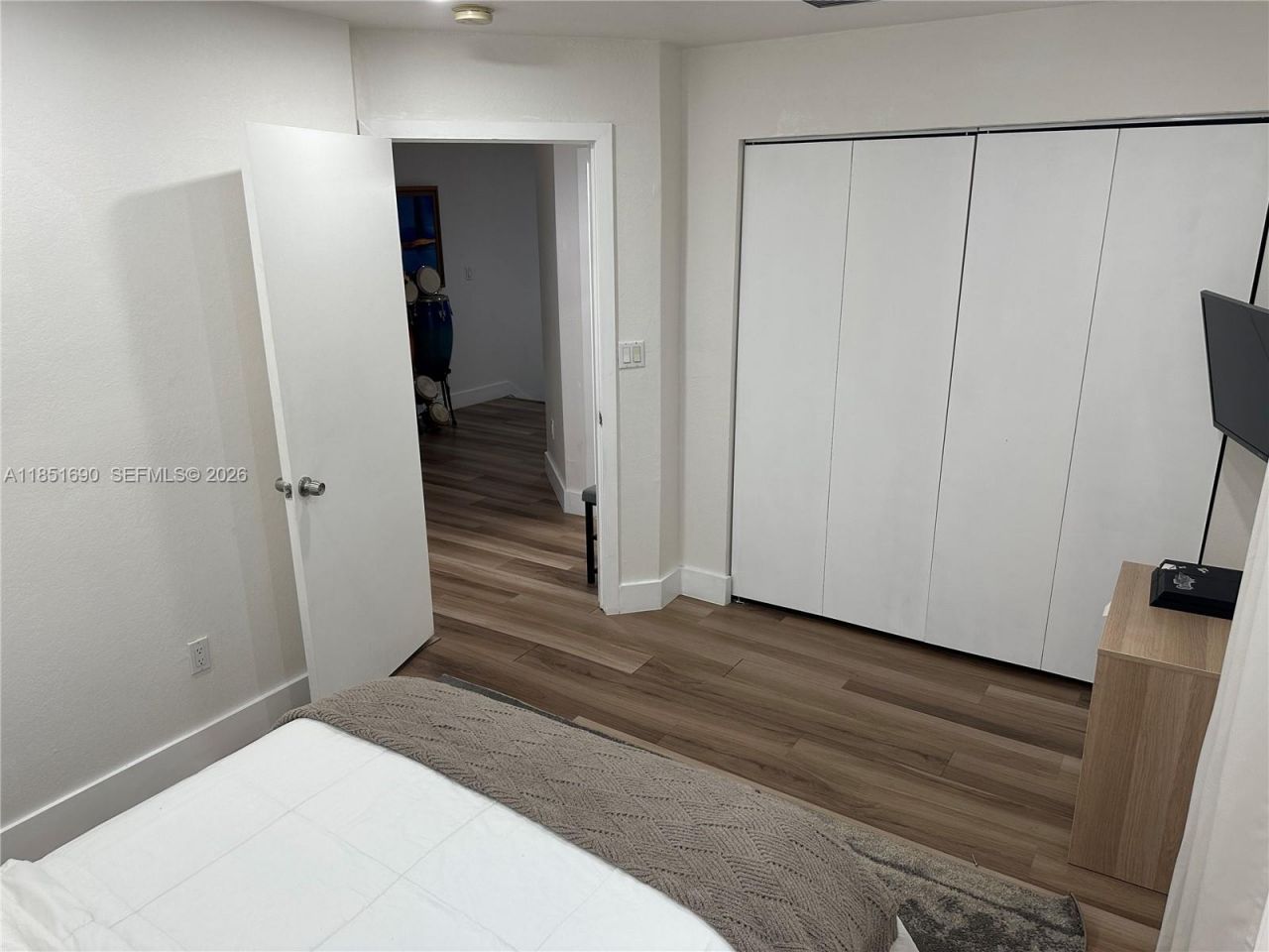 11 NE 151st St, Miami, FL 33162 Photo