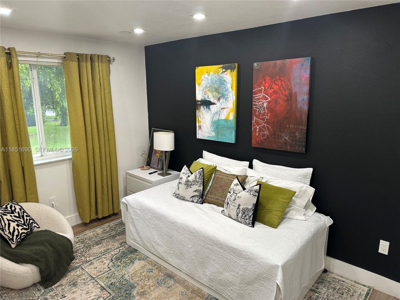 11 NE 151st St, Miami, FL 33162 Photo