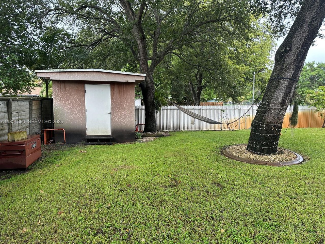 11 NE 151st St, Miami, FL 33162 Photo