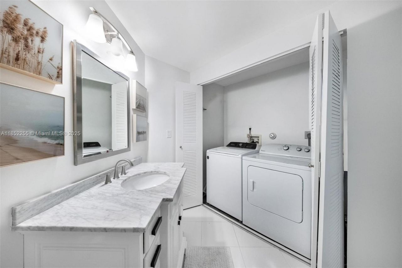 800 Uno Lago Dr, Unit 301, Juno Beach, FL 33408 Photo