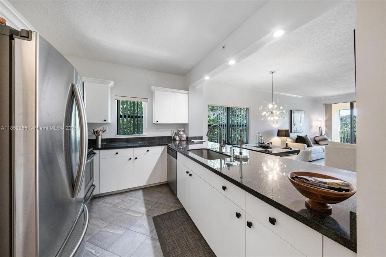 800 Uno Lago Dr, Unit 301, Juno Beach, FL 33408 Photo