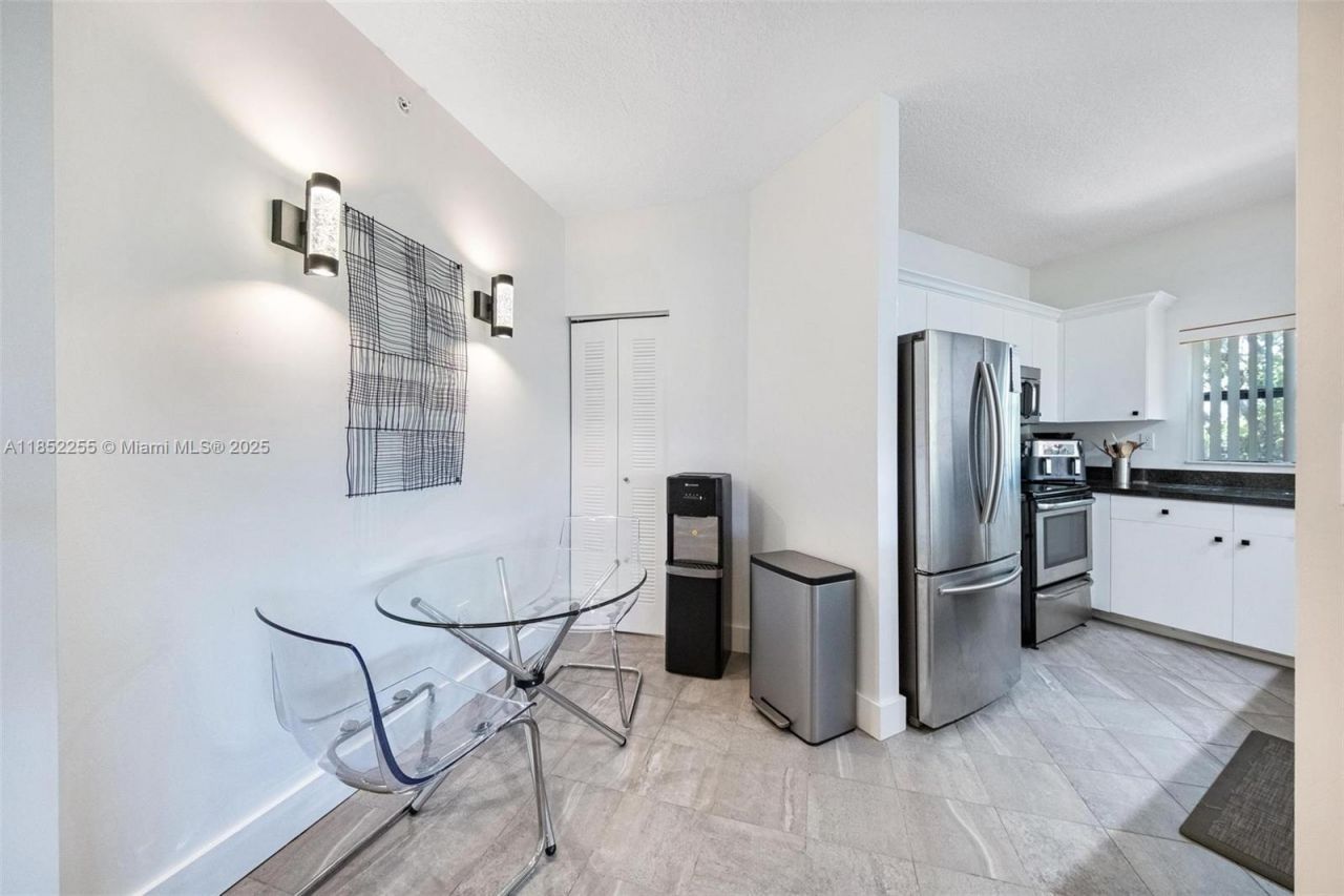 800 Uno Lago Dr, Unit 301, Juno Beach, FL 33408 Photo