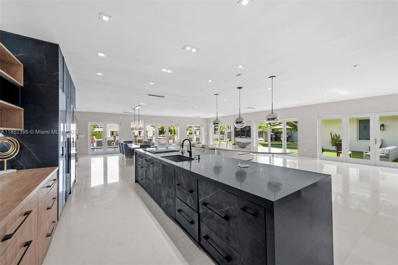 194 Golden Beach Dr, Golden Beach, FL 33160 Photo