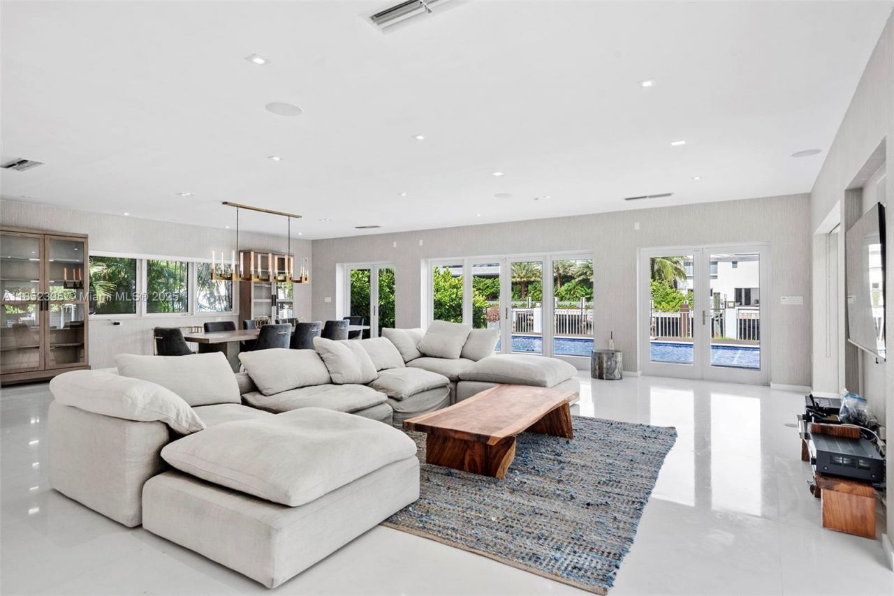 194 Golden Beach Dr, Golden Beach, FL 33160 Photo