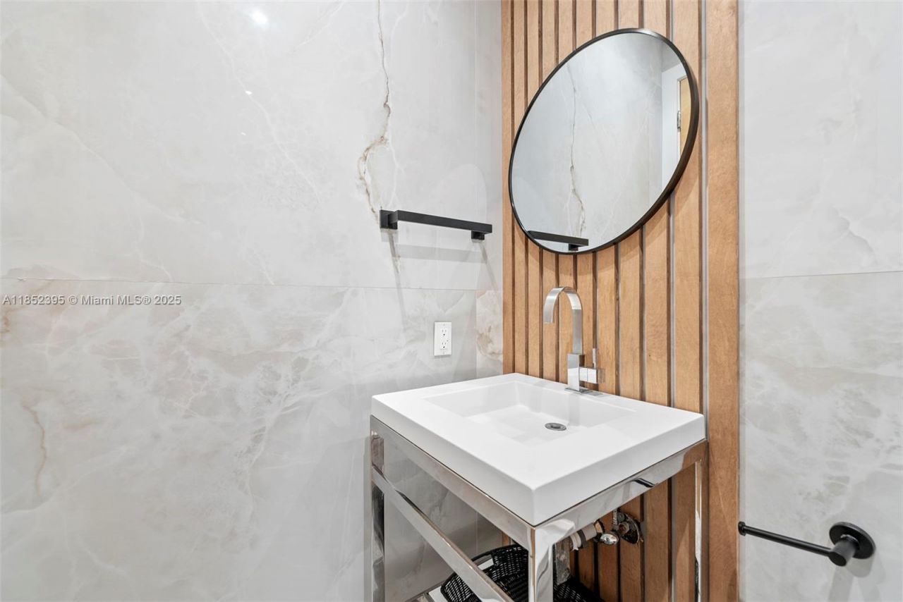 194 Golden Beach Dr, Golden Beach, FL 33160 Photo