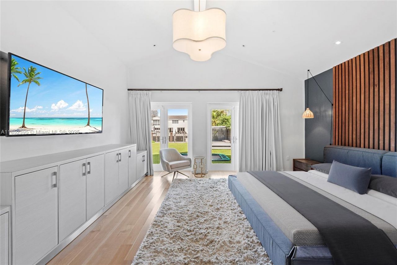 194 Golden Beach Dr, Golden Beach, FL 33160 Photo