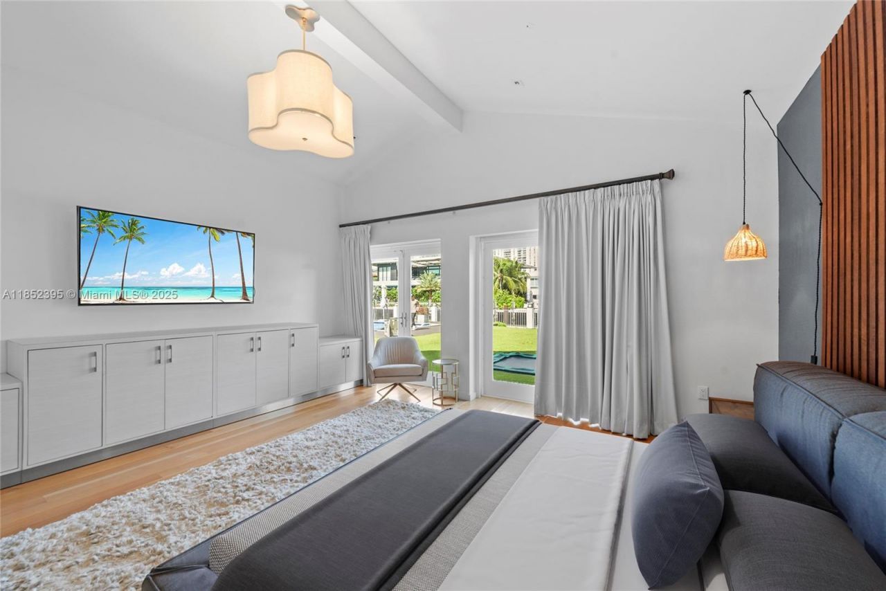 194 Golden Beach Dr, Golden Beach, FL 33160 Photo