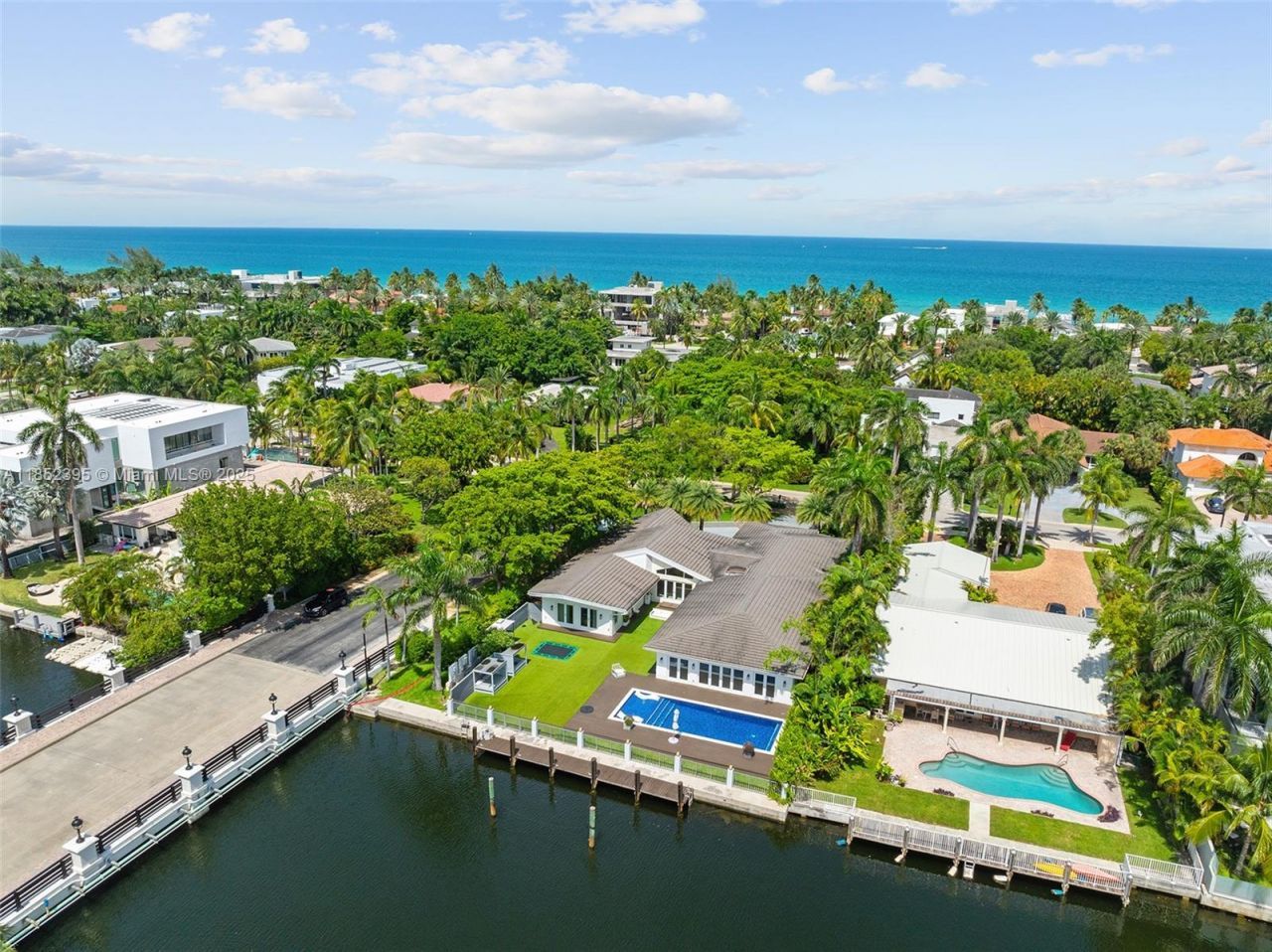 194 Golden Beach Dr, Golden Beach, FL 33160 Photo