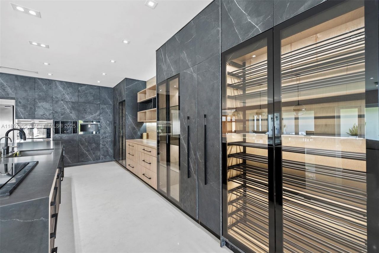 194 Golden Beach Dr, Golden Beach, FL 33160 Photo