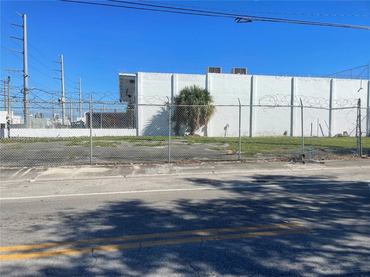 1395 NW 22nd St, Miami, FL 33142 Photo