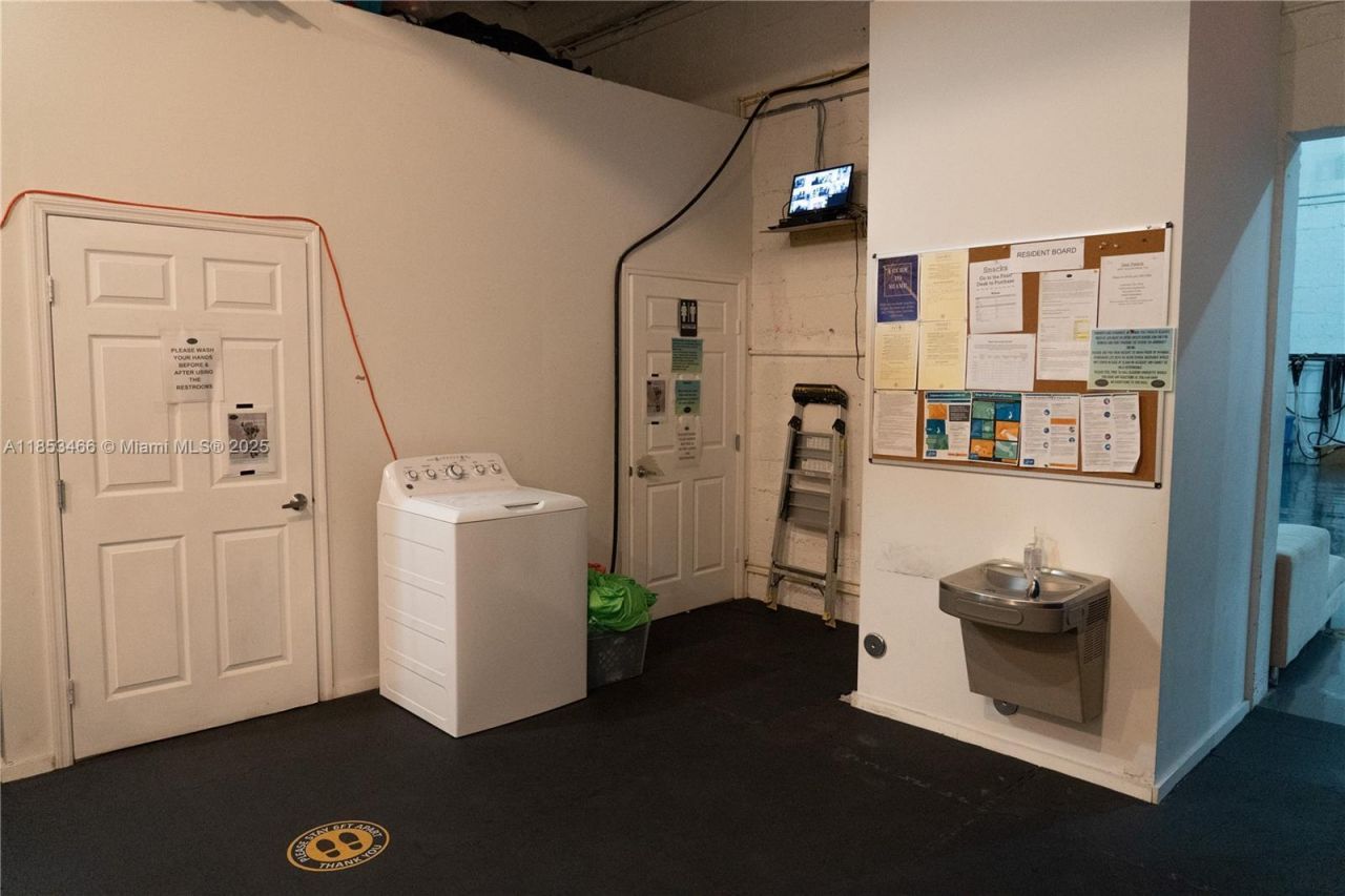 1395 NW 22nd St, Miami, FL 33142 Photo