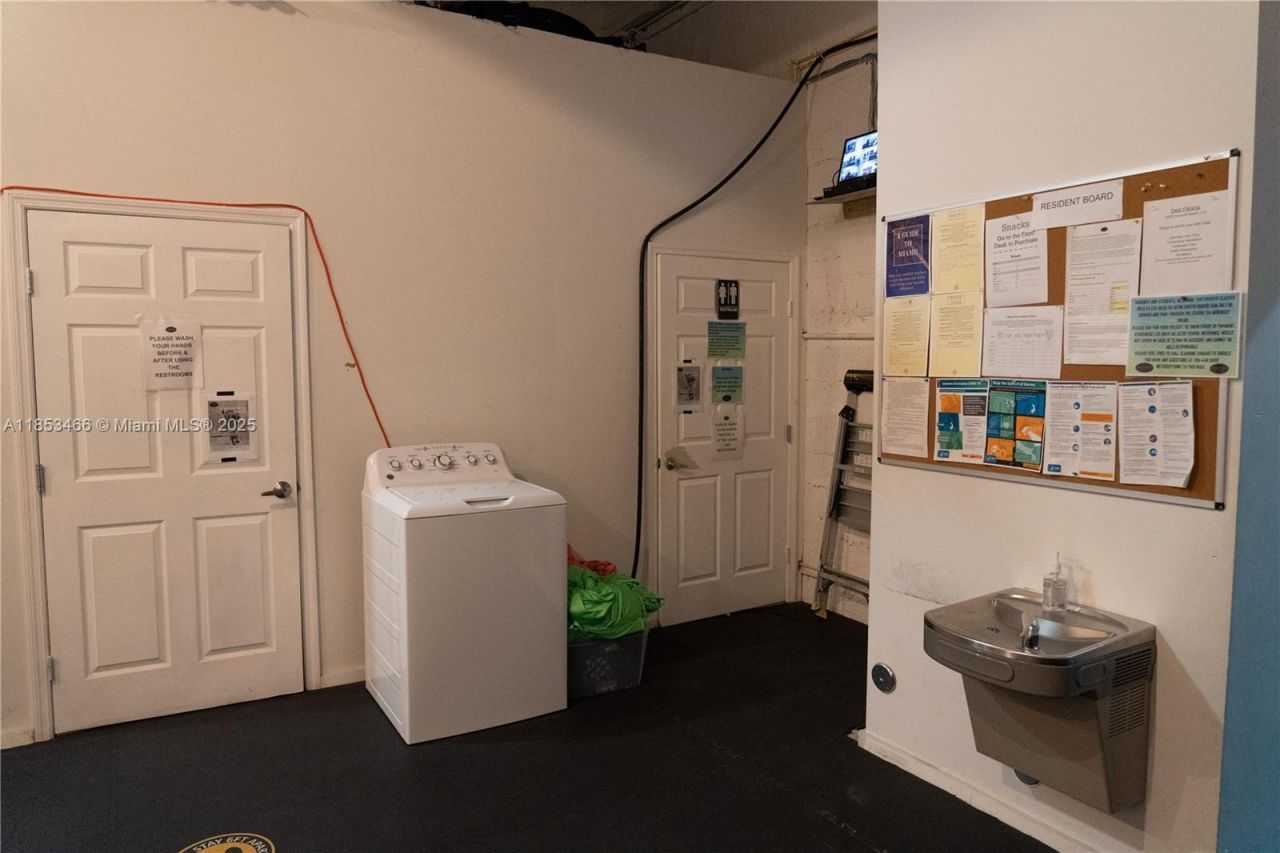 1395 NW 22nd St, Miami, FL 33142 Photo